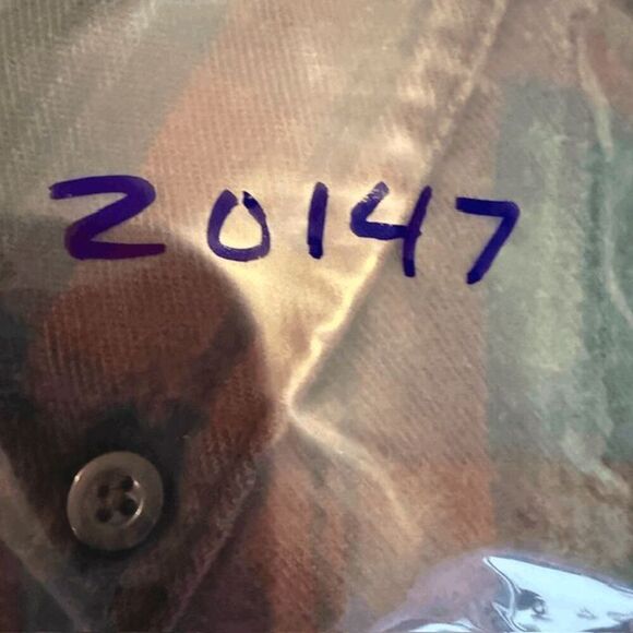 L.L. Bean Scotch Plaid Flannel Buchanan Traditional Red Green Blue Size Large - Picture 9 of 9